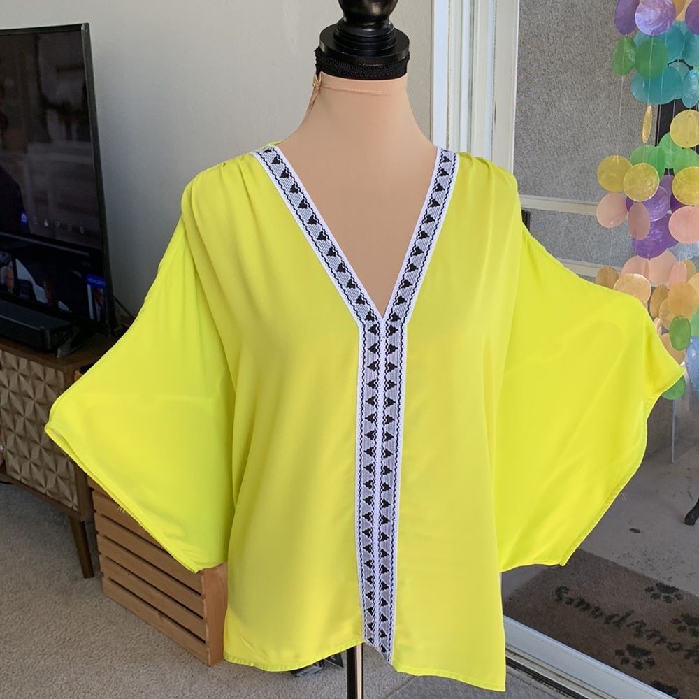 Over Size Tops Size S - Picture 2 of 15